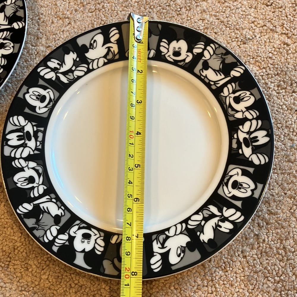 Disney plates Mickey Mouse set of 4 - Picture 8 of 9
